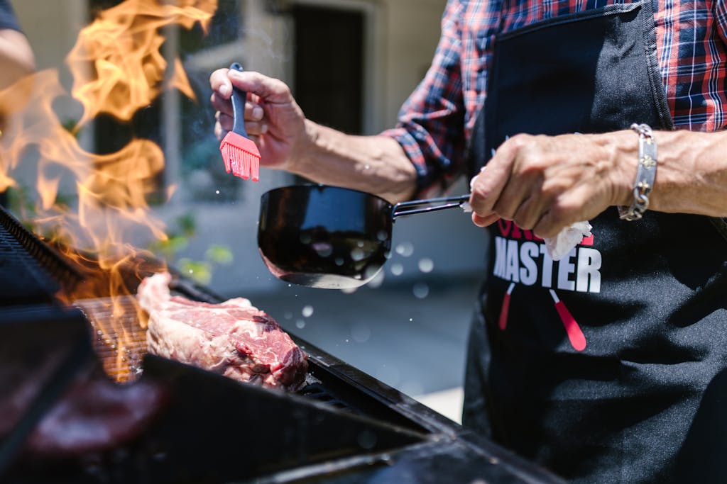 Marinadekwast bij de barbecue